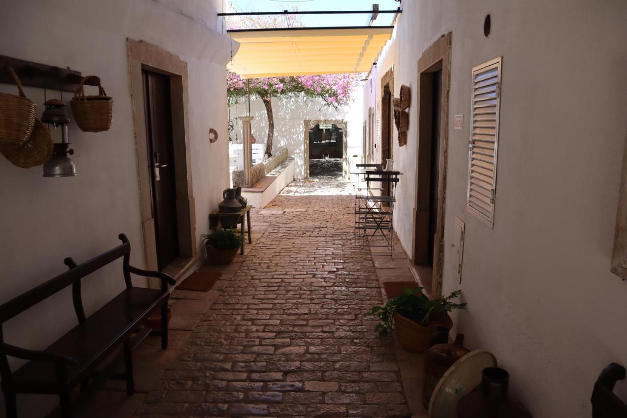 Os Agostos Bed and Breakfast Buitenkant foto