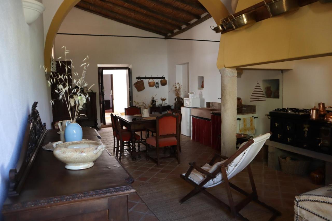 Os Agostos Bed and Breakfast Buitenkant foto