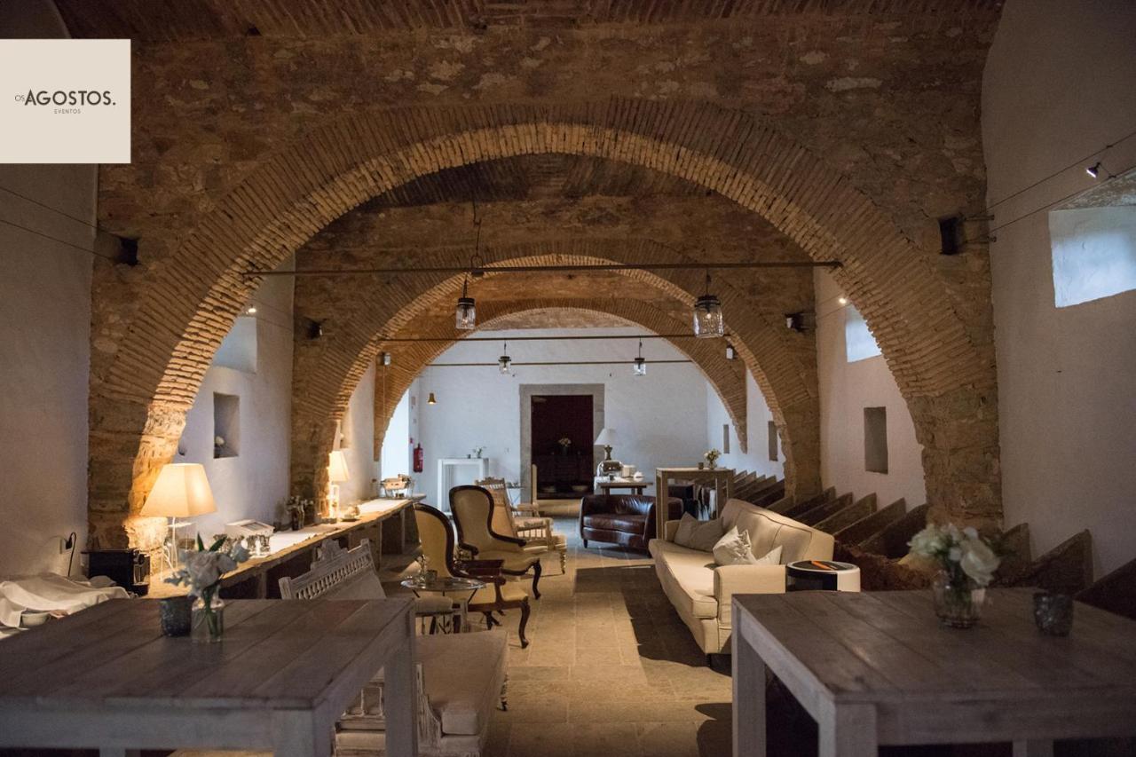 Os Agostos Bed and Breakfast Buitenkant foto