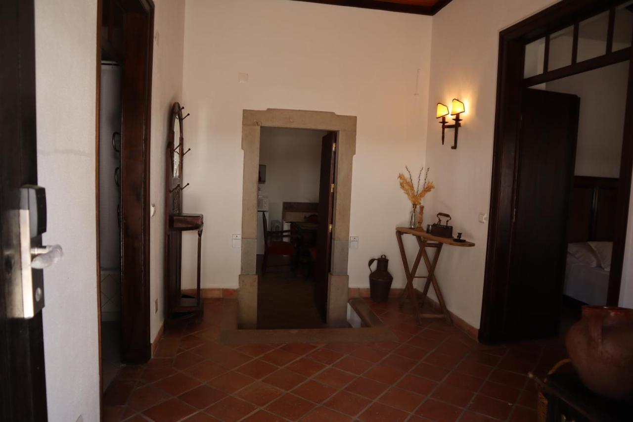 Os Agostos Bed and Breakfast Buitenkant foto