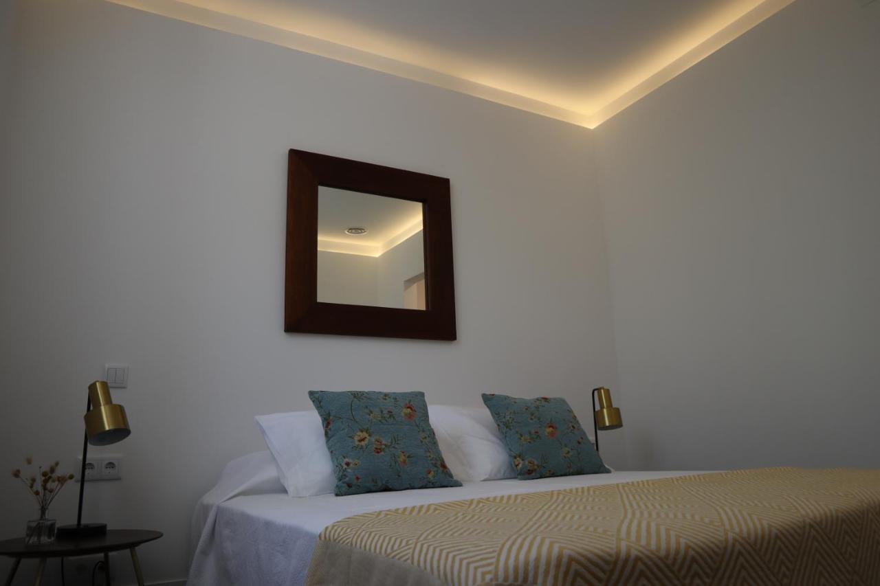 Os Agostos Bed and Breakfast Buitenkant foto